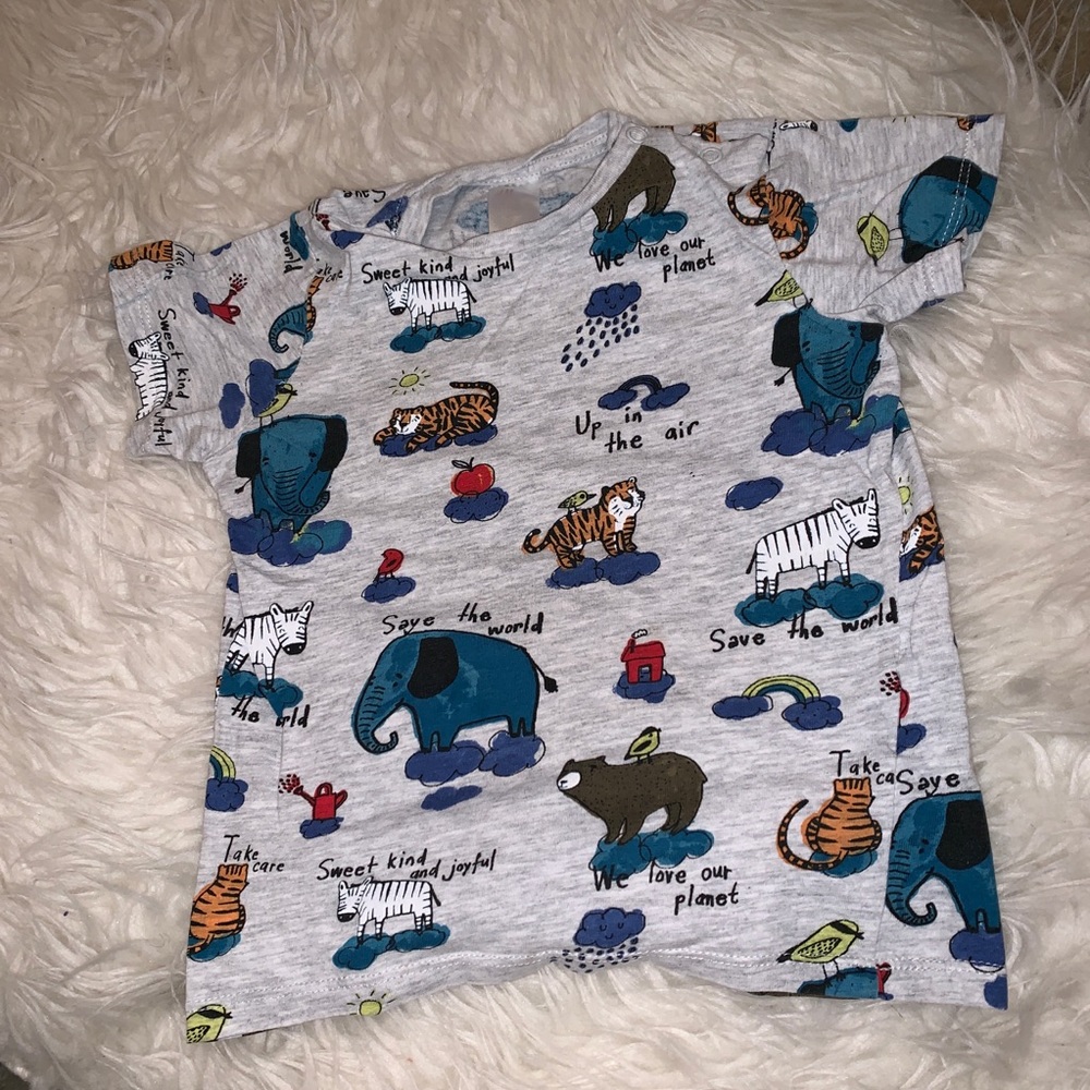 HM Graphic Tee